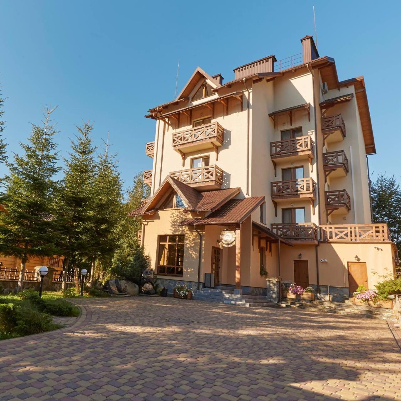 Ведмежа Гора Family Resort & Spa Jaremtsche Exterior foto